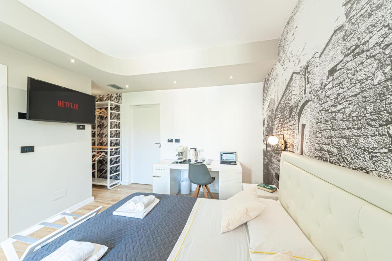 Eleonore Elegant Rooms Cagliari Exterior foto