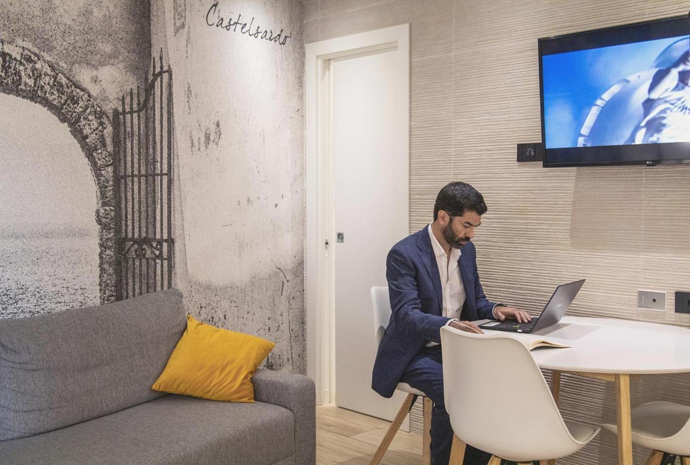 Eleonore Elegant Rooms Cagliari Exterior foto